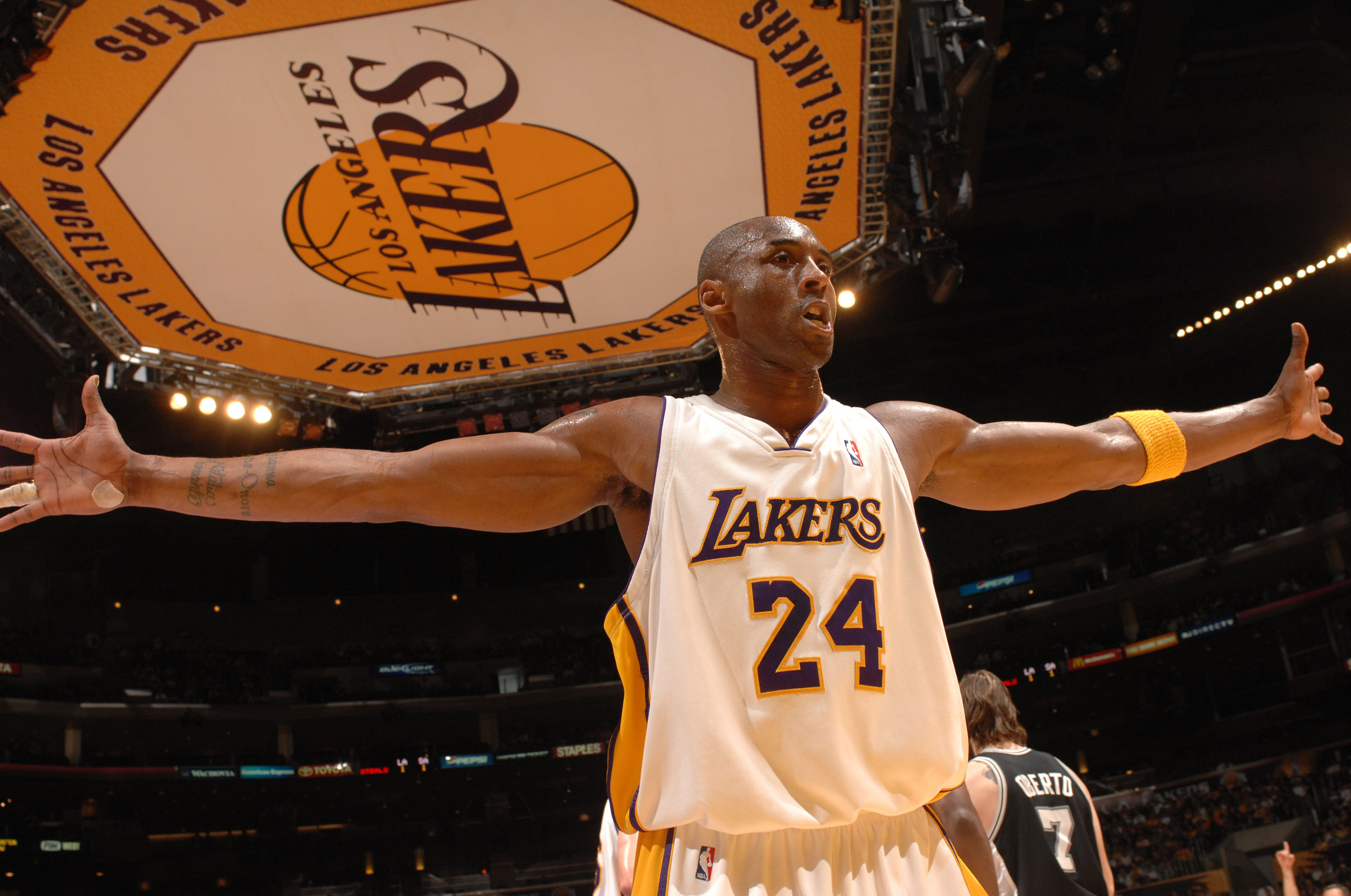 他在开局就 他在开局就