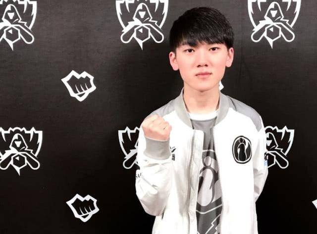 进攻线上 进攻线上